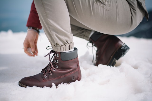 Gear Up for The Upcoming Snowy Weather with A Pair of Cozy and Comfy Snow Boots